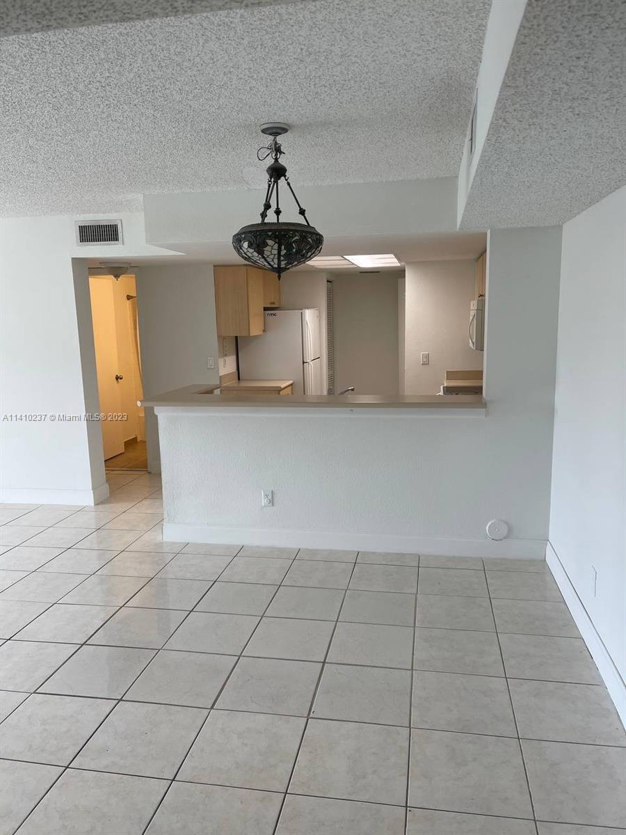VISCONTI CONDO - Residential
