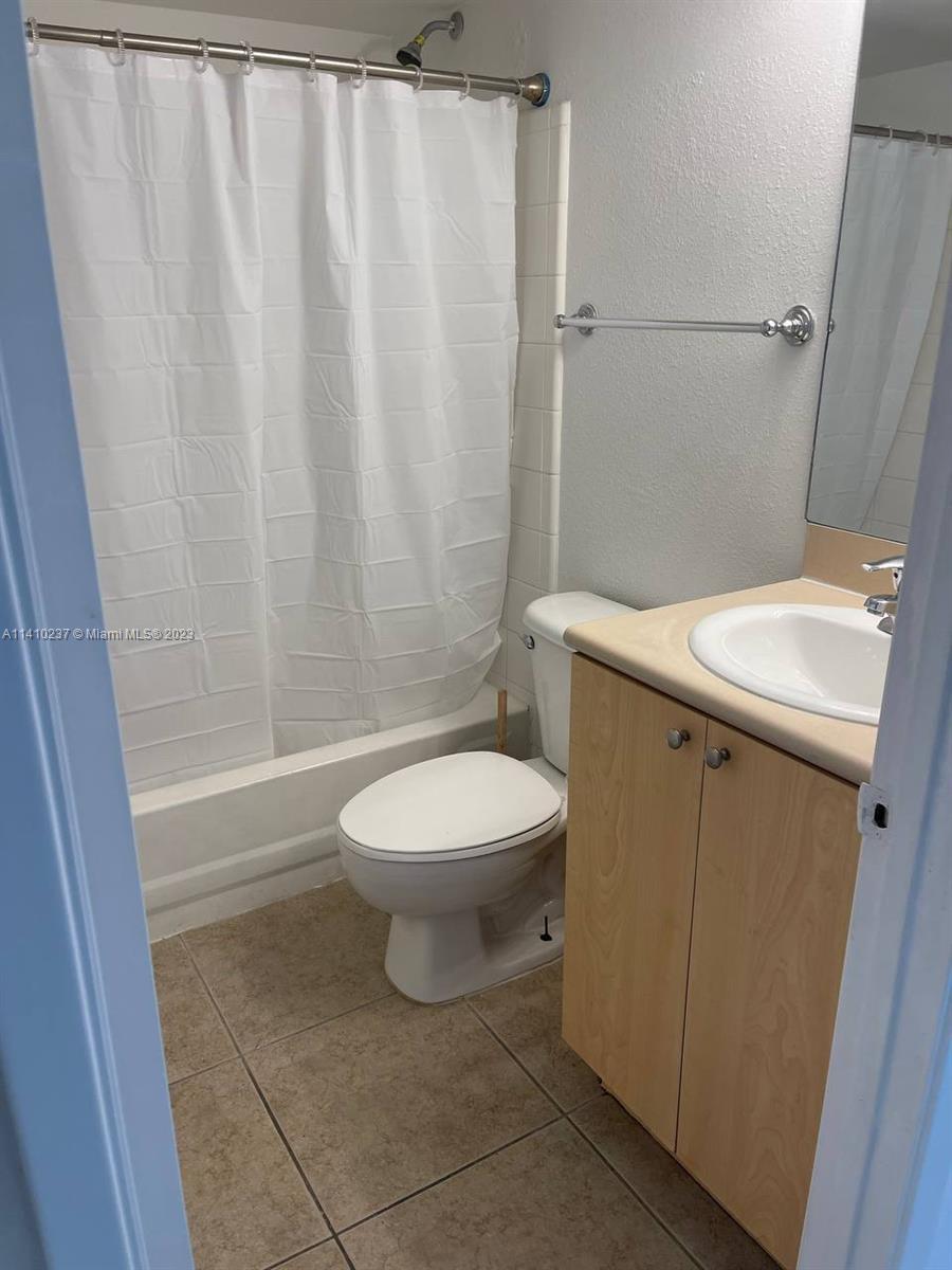 VISCONTI CONDO - Residential