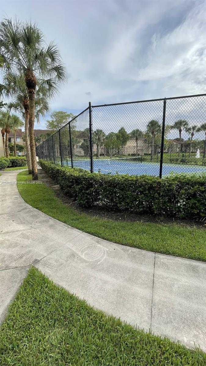 VISCONTI CONDO - Residential