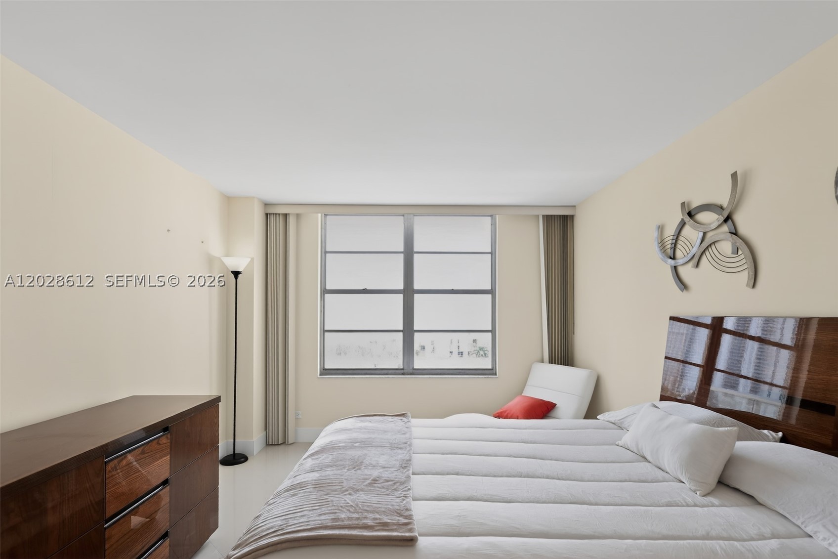 WINSTON TOWER 300 - Residential