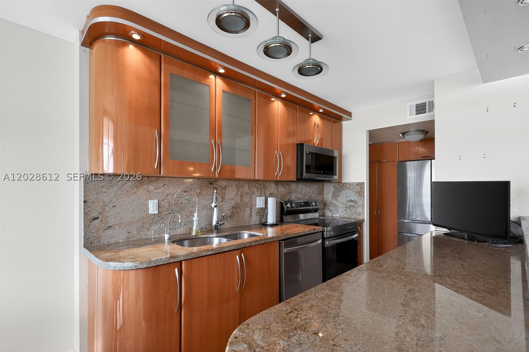 WINSTON TOWER 300 - Residential