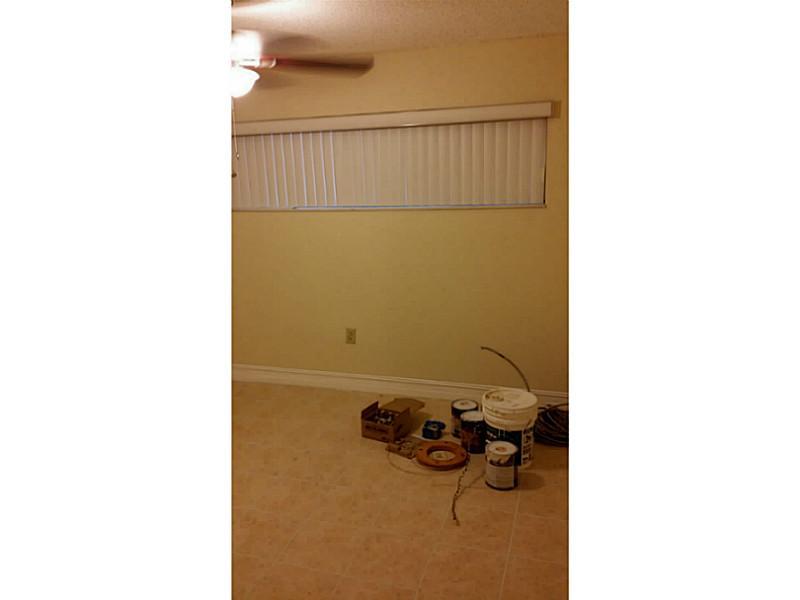 VICTORY GARDENS CONDO - Residential Lease