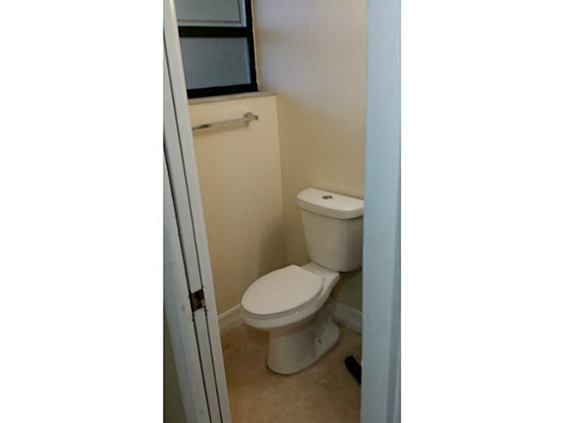 VICTORY GARDENS CONDO - Residential Lease