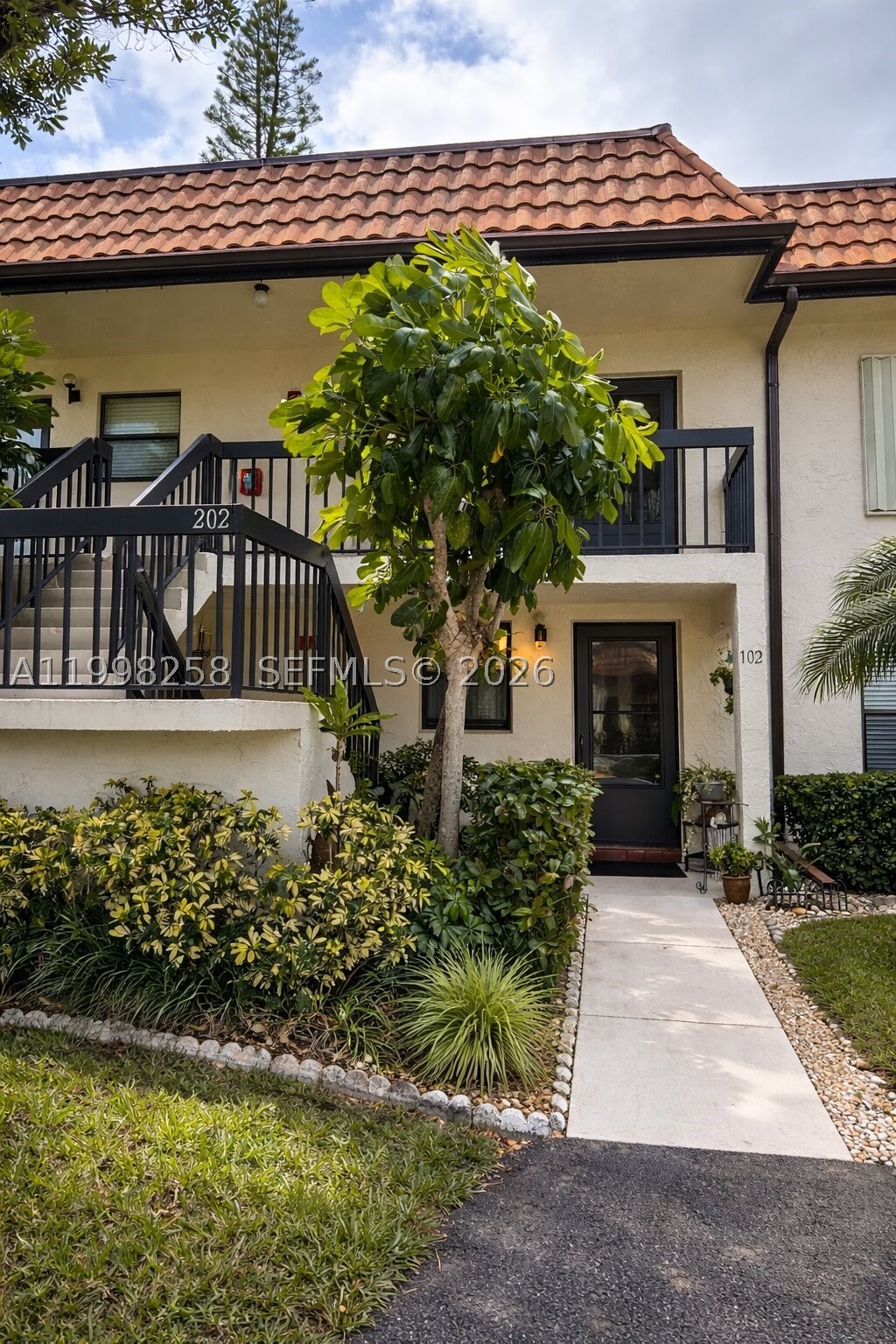 LUCERNE LAKES GOLF COLONY - Residential