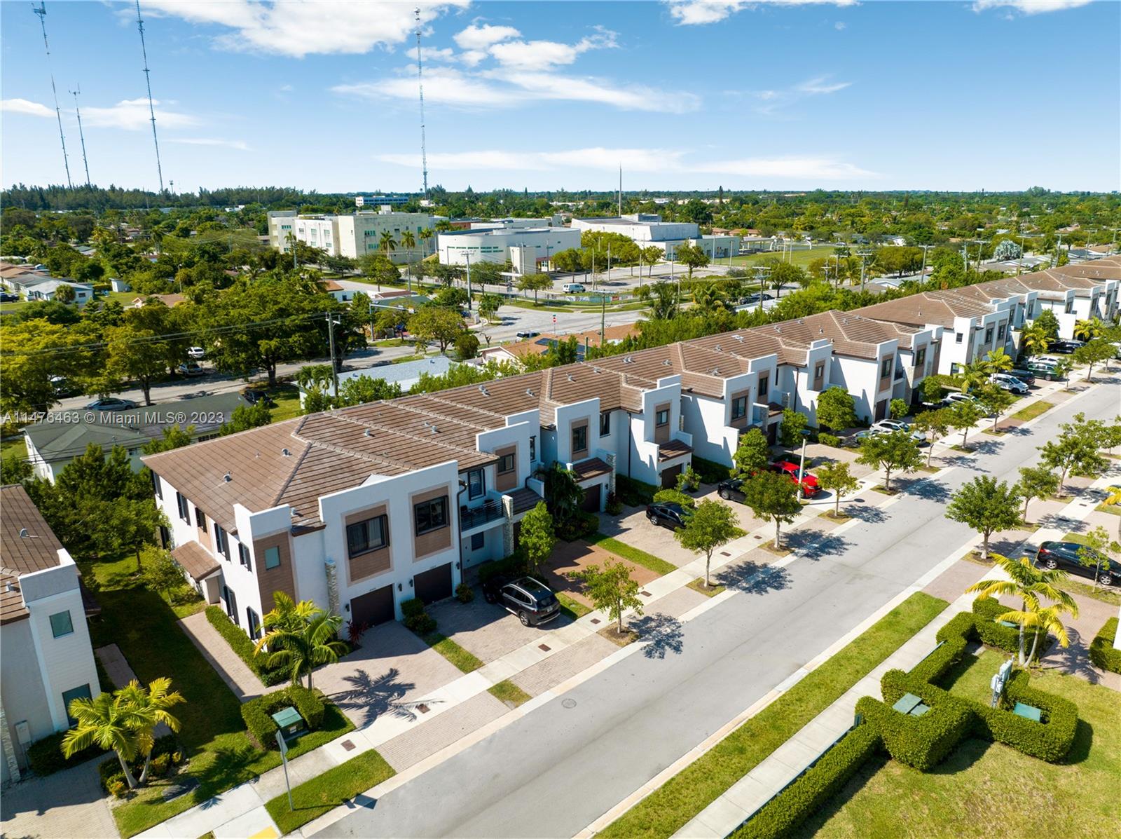 VIA VENTURA NEIGHBORHOOD - Residential