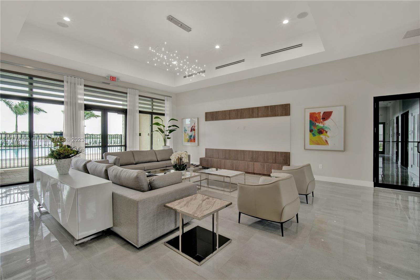 VIA VENTURA NEIGHBORHOOD - Residential