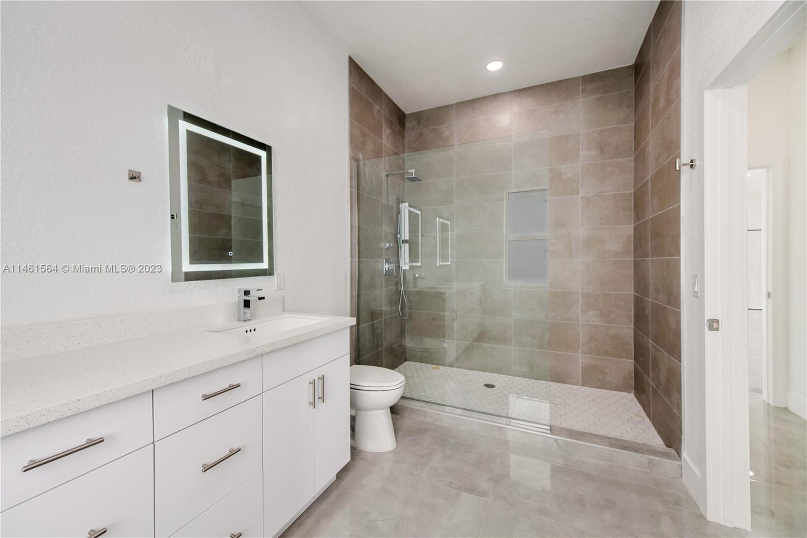 SOUTHEAST LEHIGH - Residential