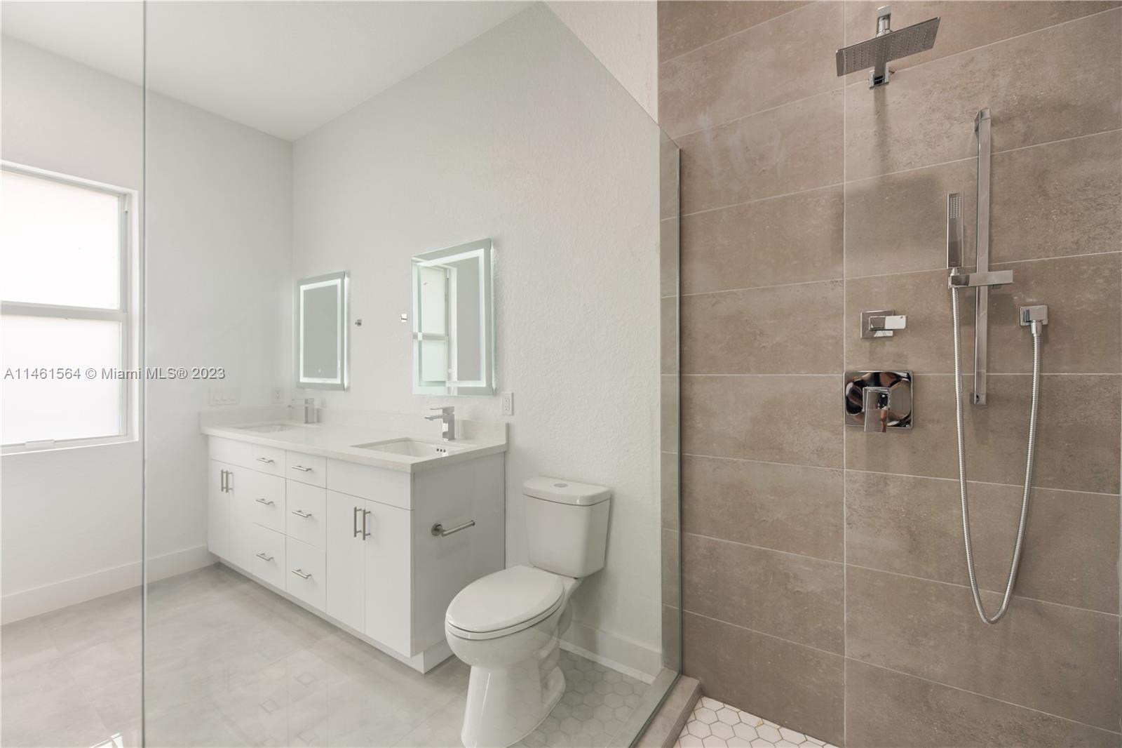 SOUTHEAST LEHIGH - Residential