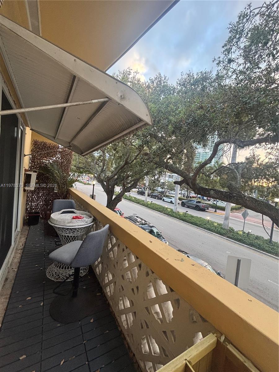 GOLDEN DREAMS CONDO - Residential