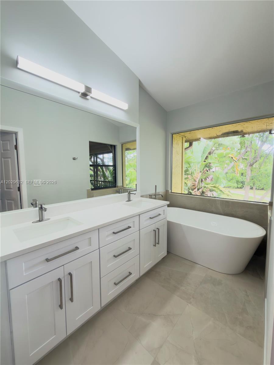 TOWNHOMES OF BOCA DELRAY - Residential