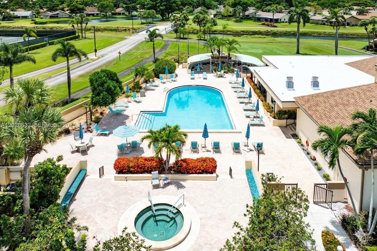 TOWNHOMES OF BOCA DELRAY - Residential