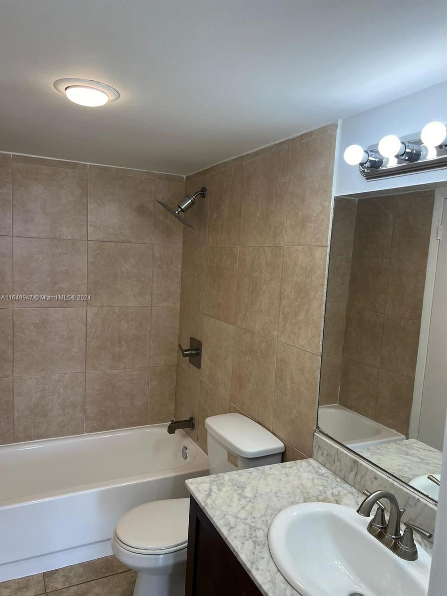 WILSHIRE CONDO - Residential Lease