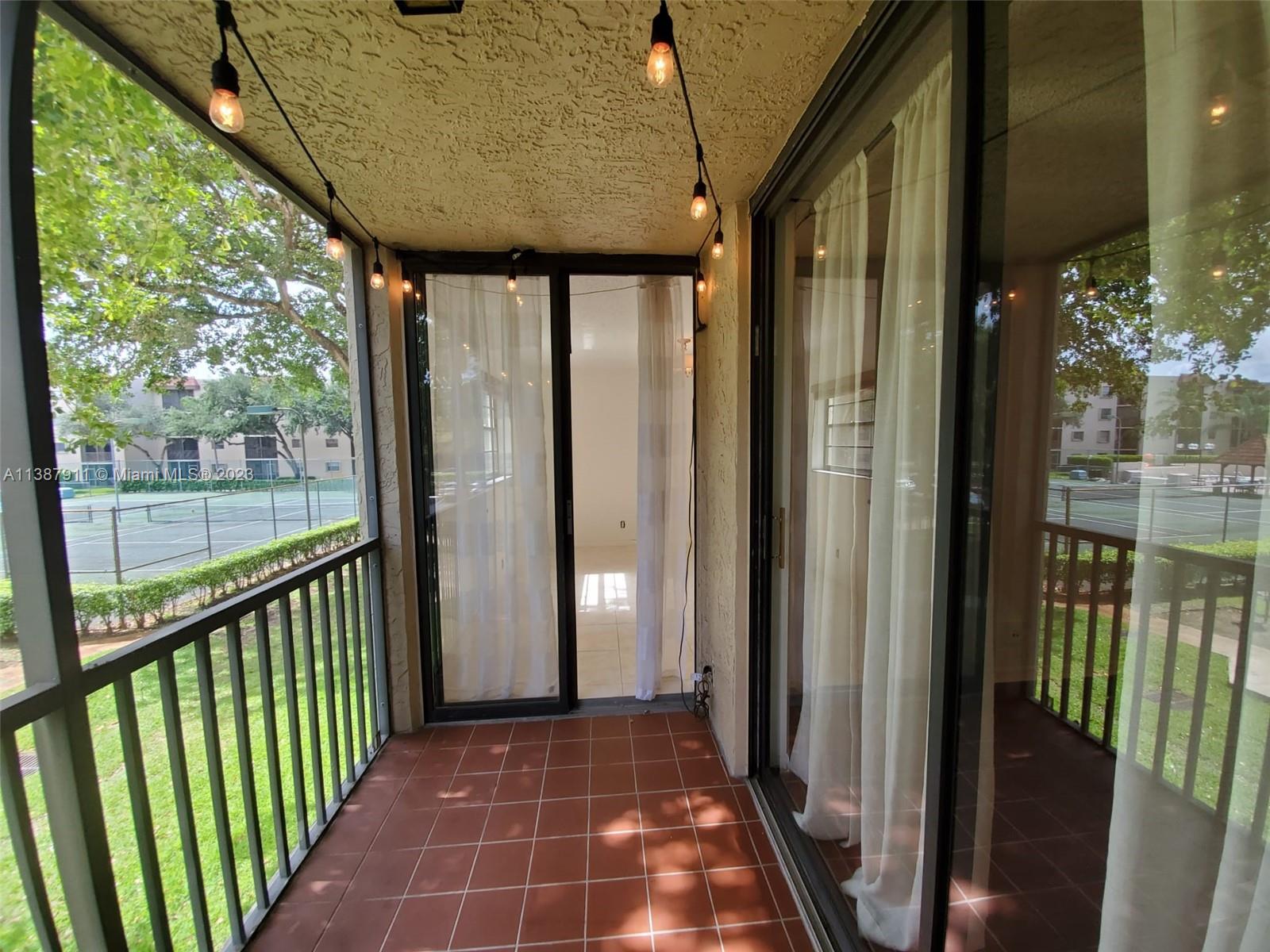 PLANTATION RACQUET CLUB - Residential Lease