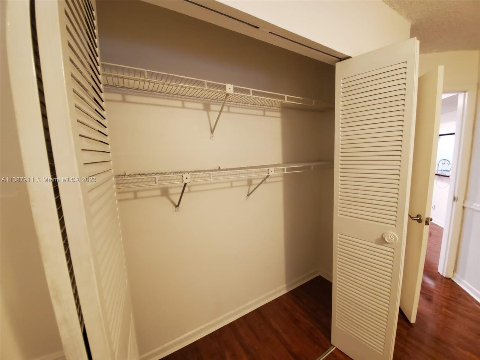 PLANTATION RACQUET CLUB - Residential Lease
