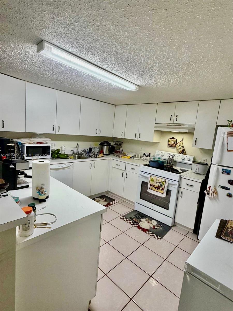 JASMINE LAKES I CONDO - Residential