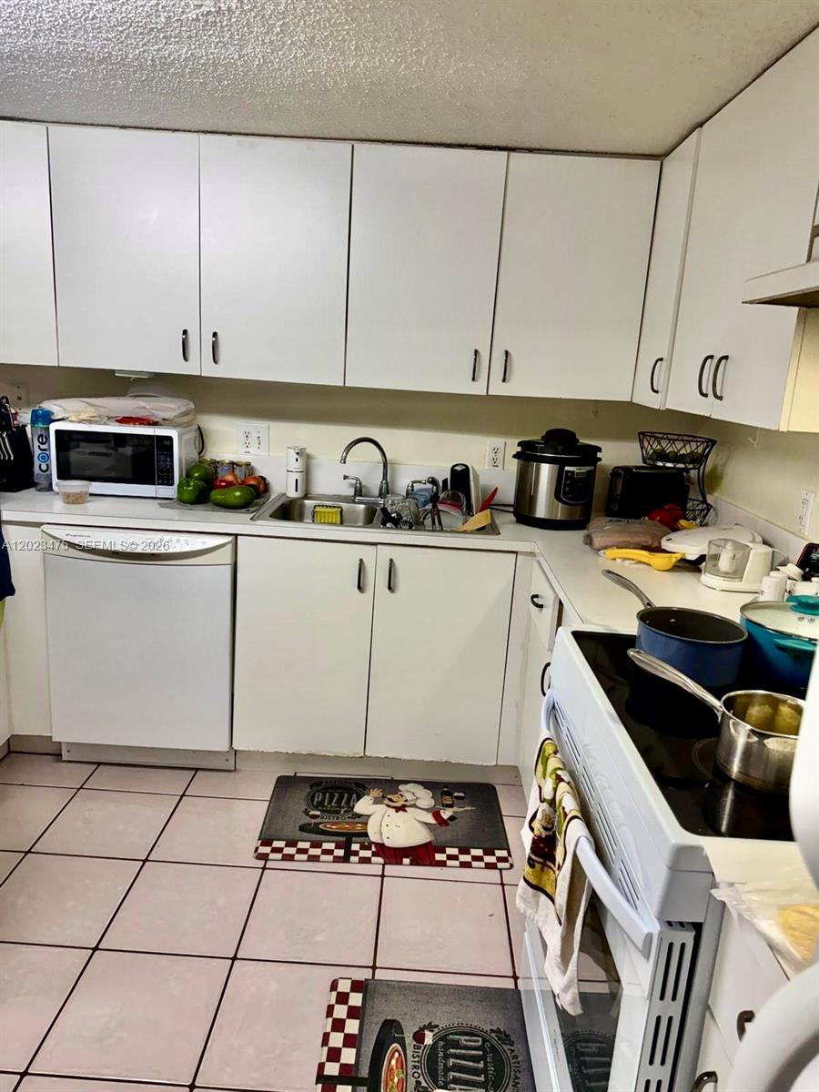 JASMINE LAKES I CONDO - Residential