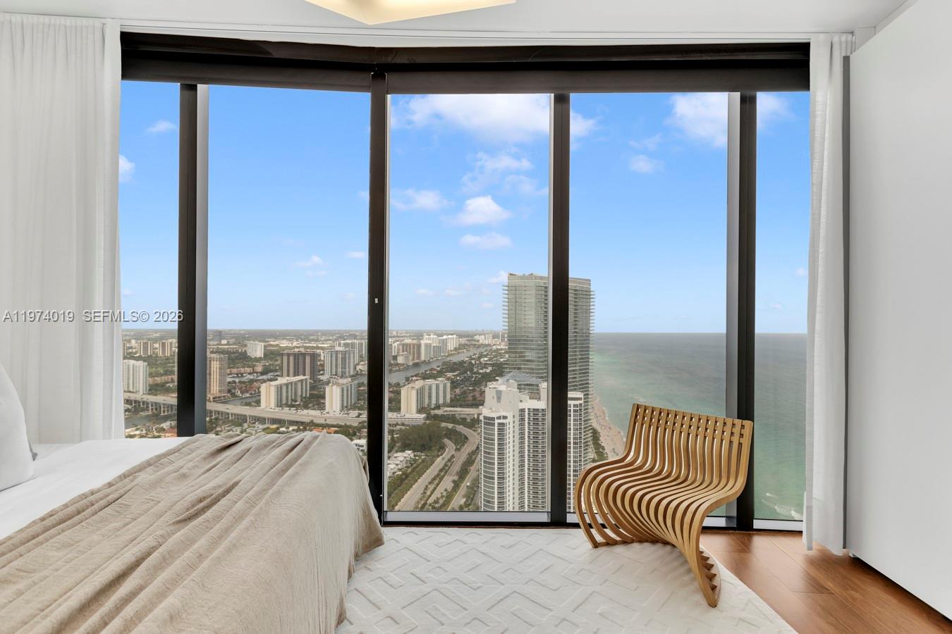 PORSCHE TOWER - Residential