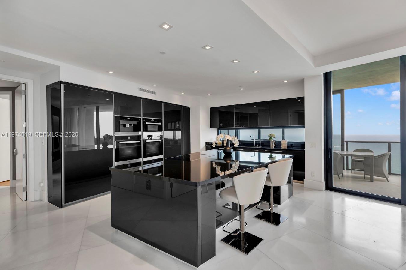 PORSCHE TOWER - Residential