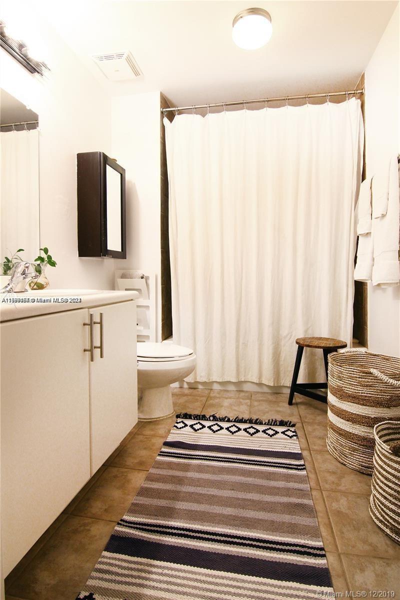 BAYLOFTS CONDO - Residential Lease