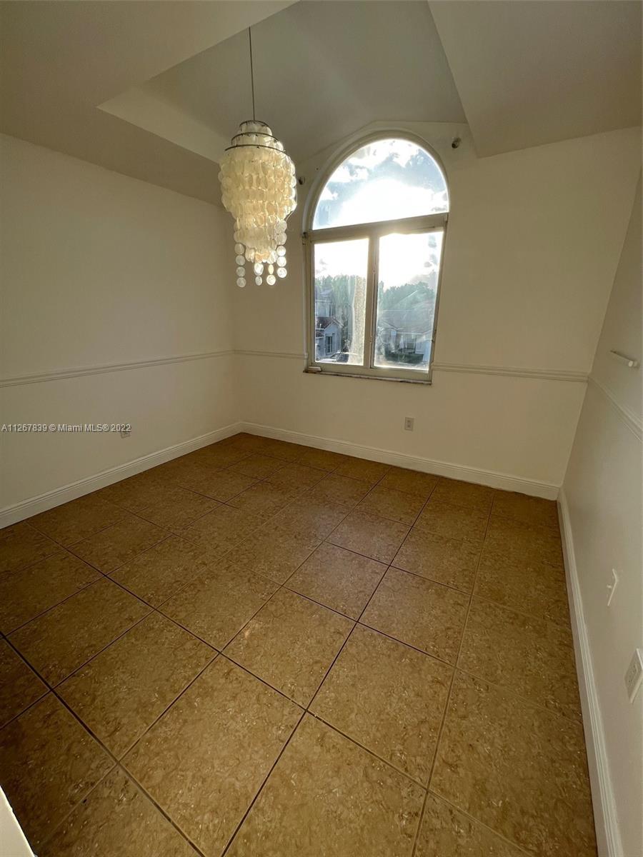 PATIO HOMES OF DORAL PINE - Residential Lease