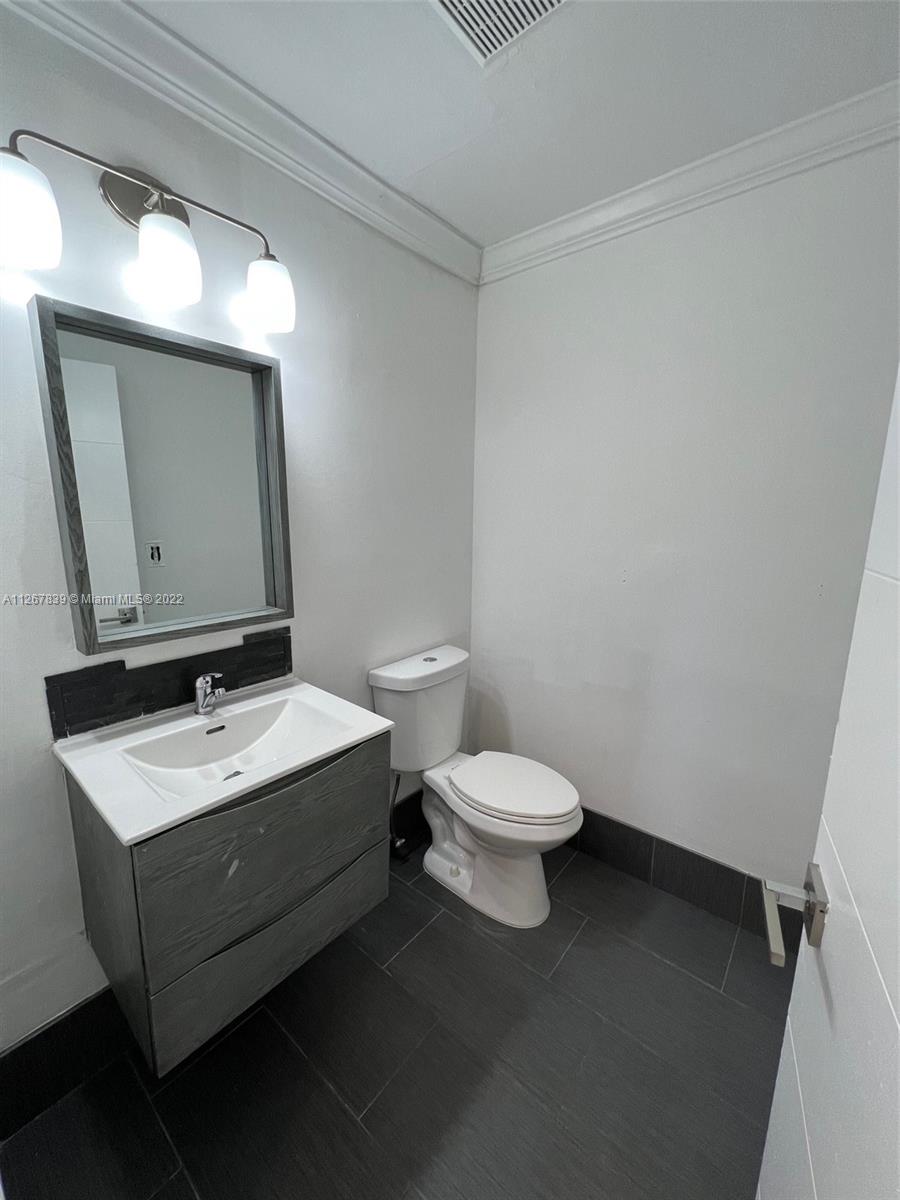 PATIO HOMES OF DORAL PINE - Residential Lease