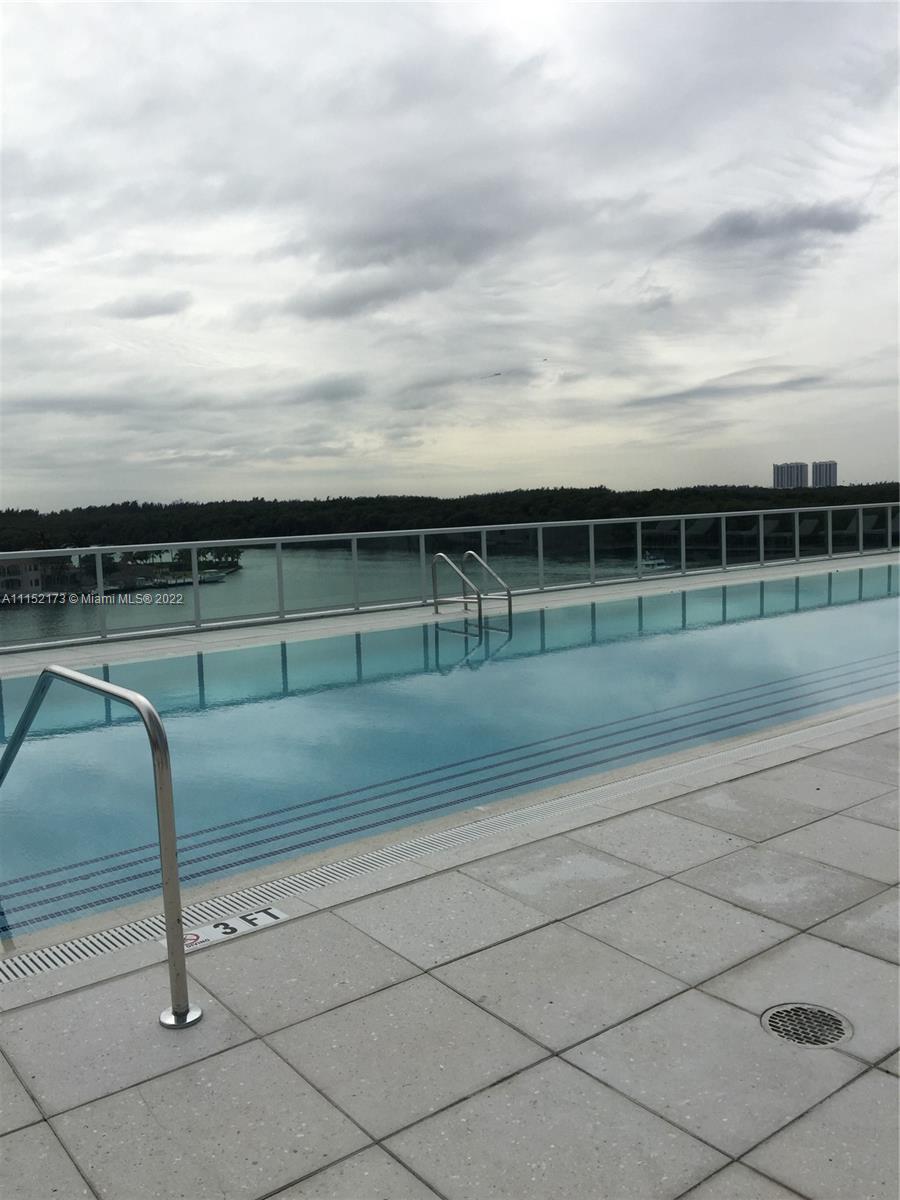 400 SUNNY ISLES CONDO WES - Residential