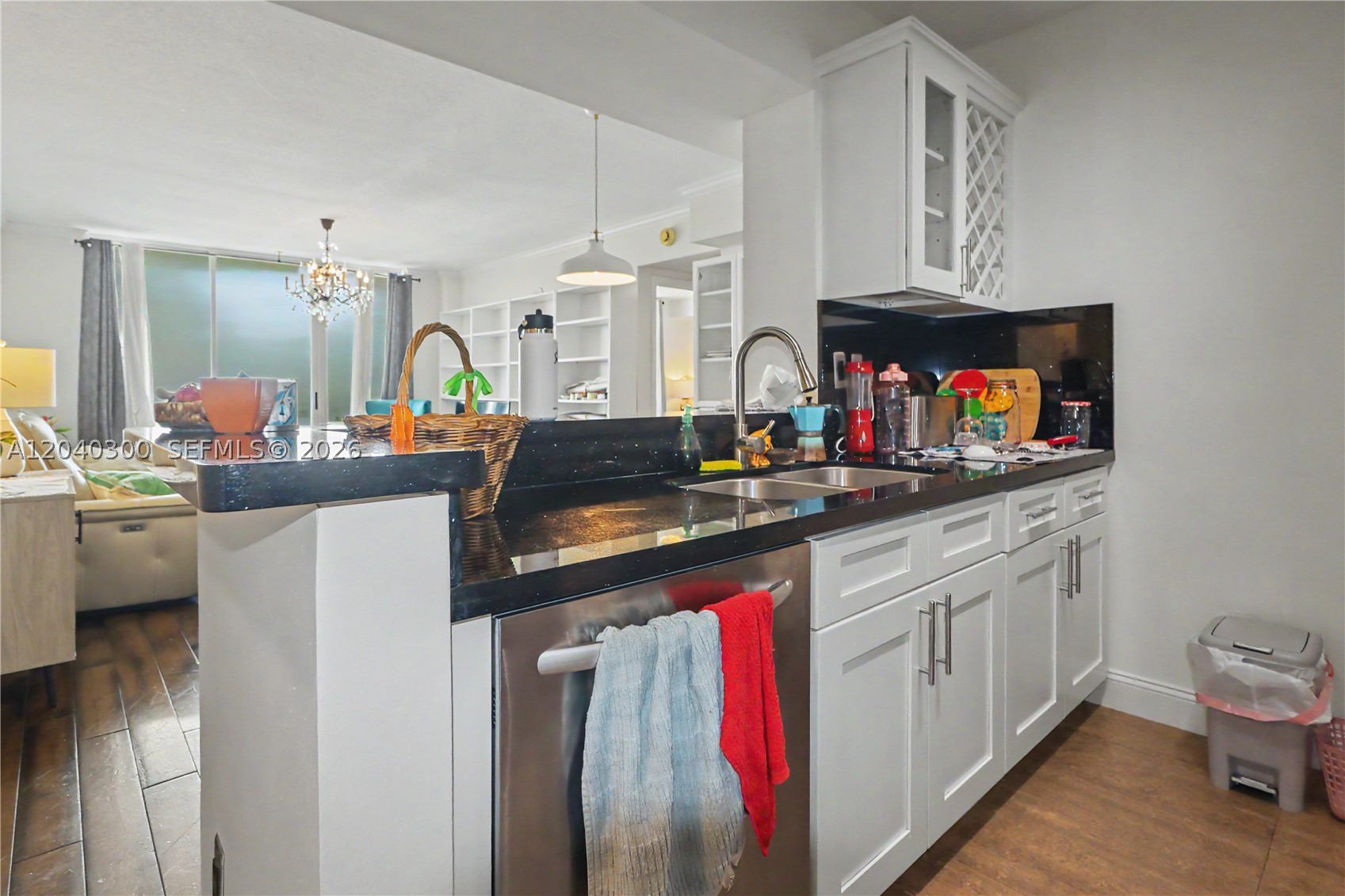 DA VINCI ON DOUGLAS CONDO - Residential