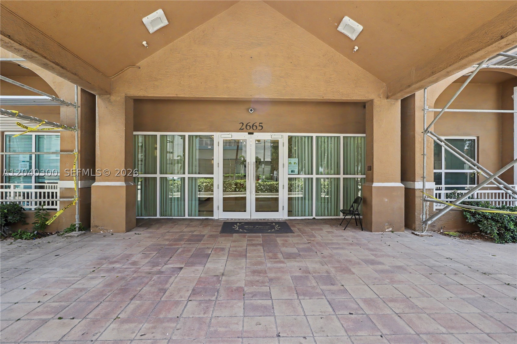 DA VINCI ON DOUGLAS CONDO - Residential