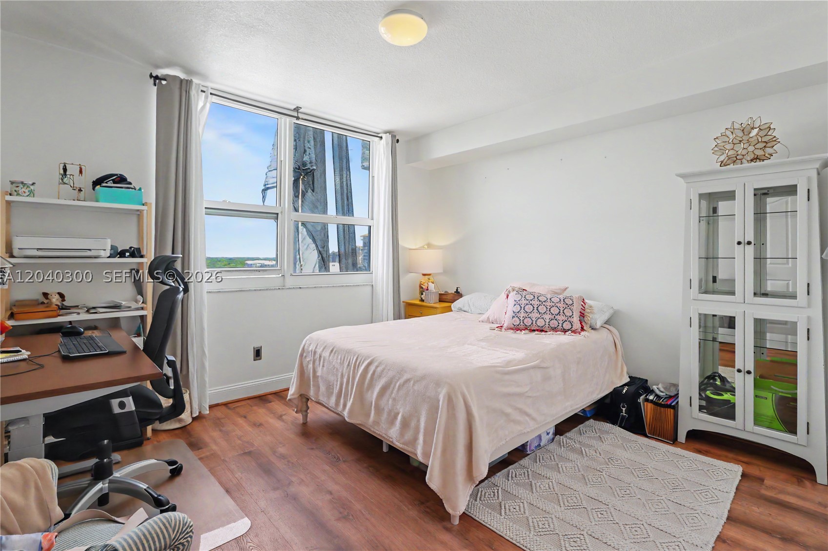 DA VINCI ON DOUGLAS CONDO - Residential