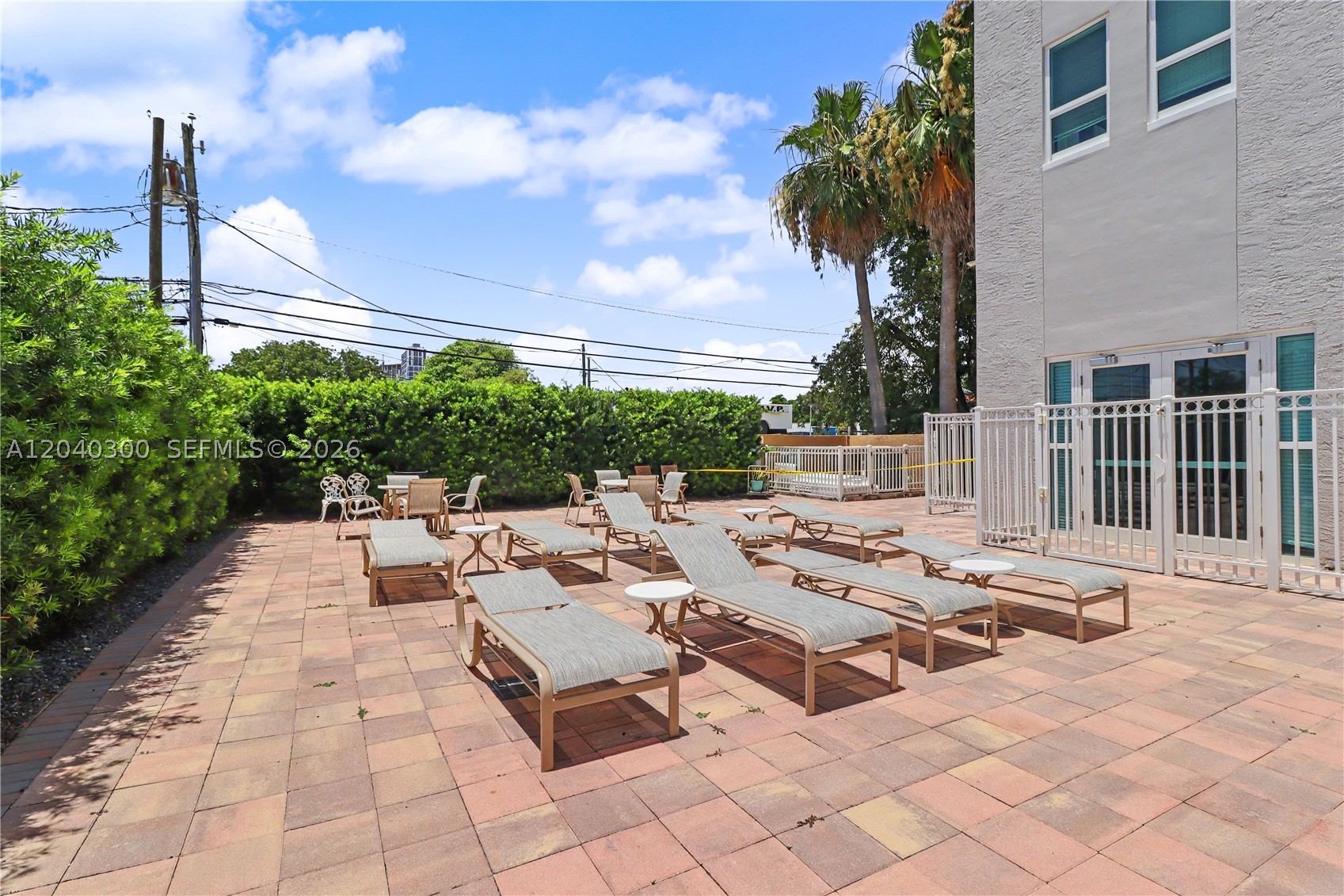DA VINCI ON DOUGLAS CONDO - Residential