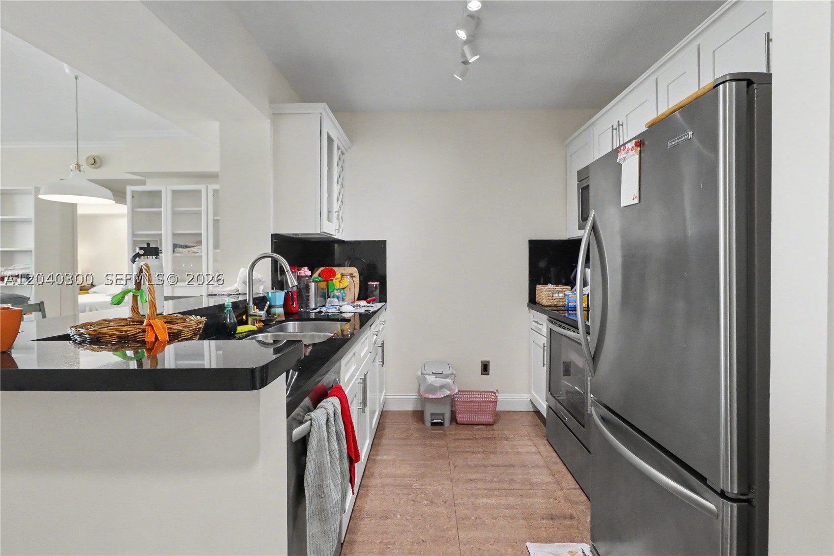DA VINCI ON DOUGLAS CONDO - Residential