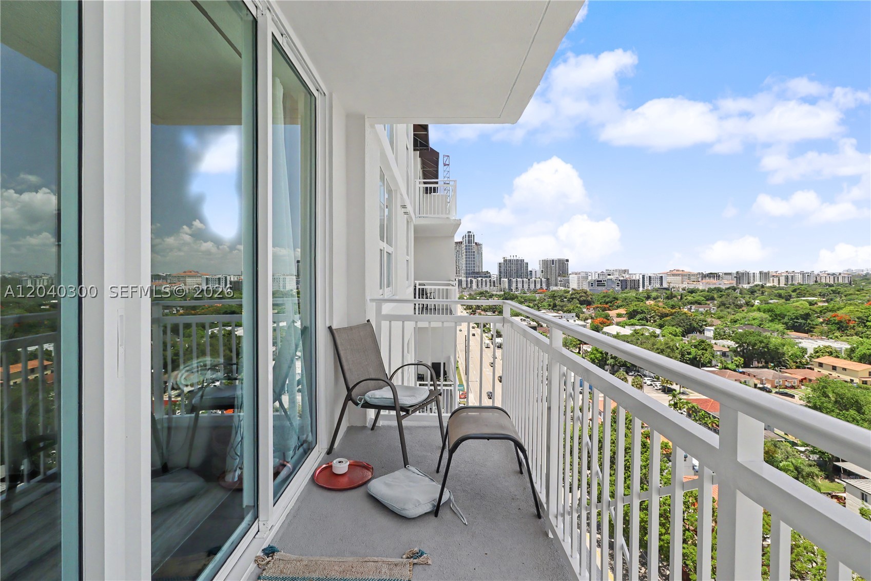 DA VINCI ON DOUGLAS CONDO - Residential