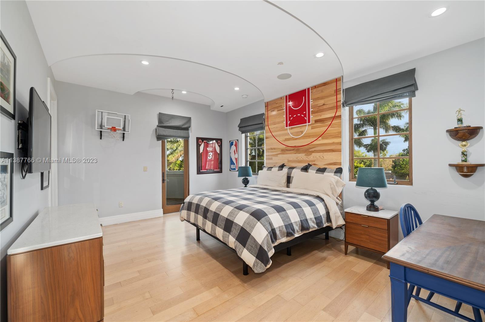 Horse Country - Residential