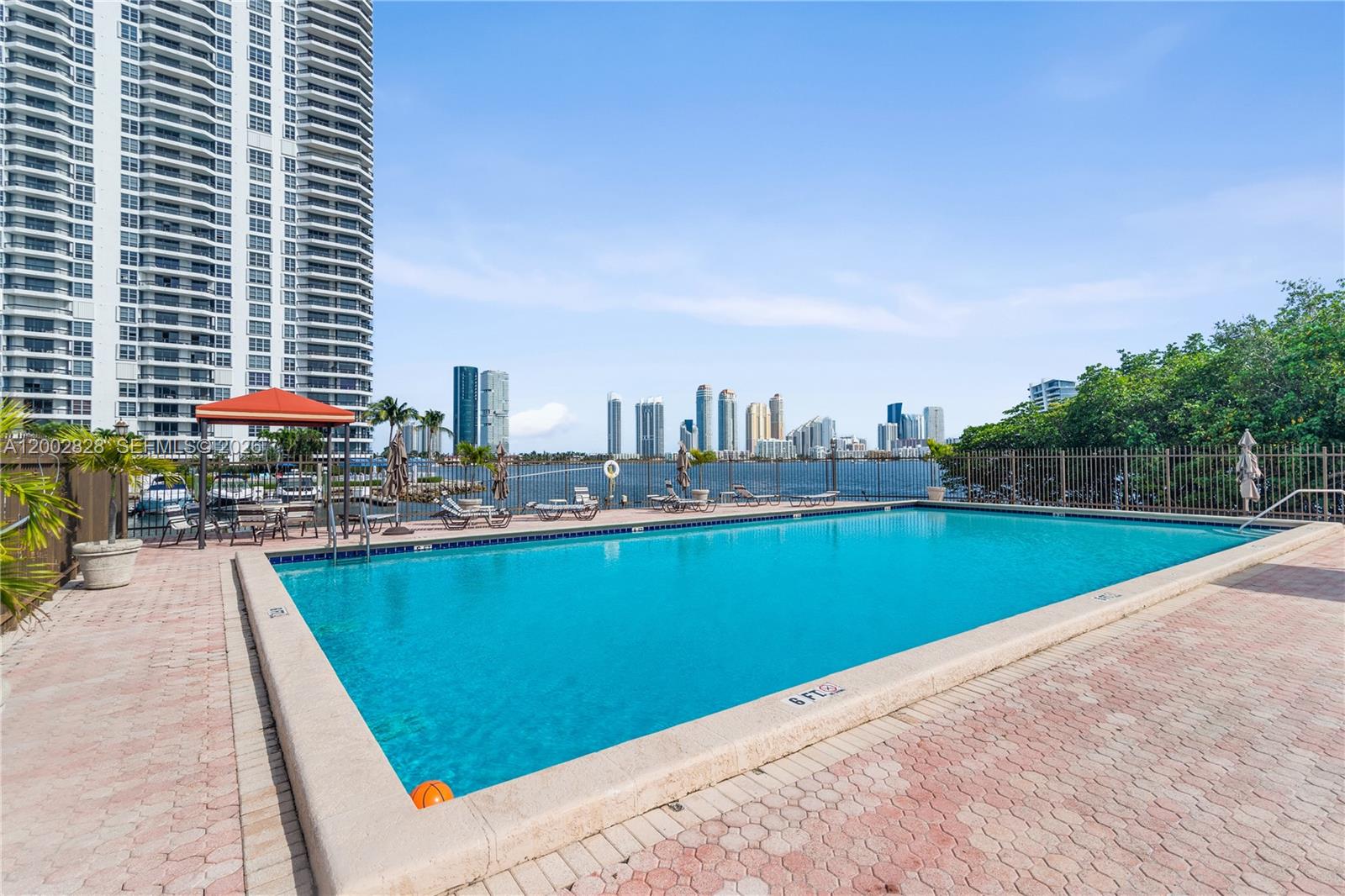 SOUTHVIEW AT AVENTURA CON - Residential