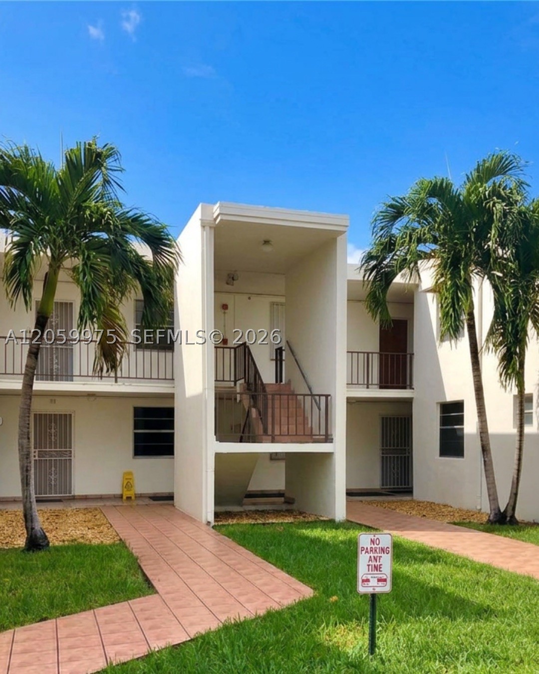 WESTCHESTER LUXURY CONDO - Residential
