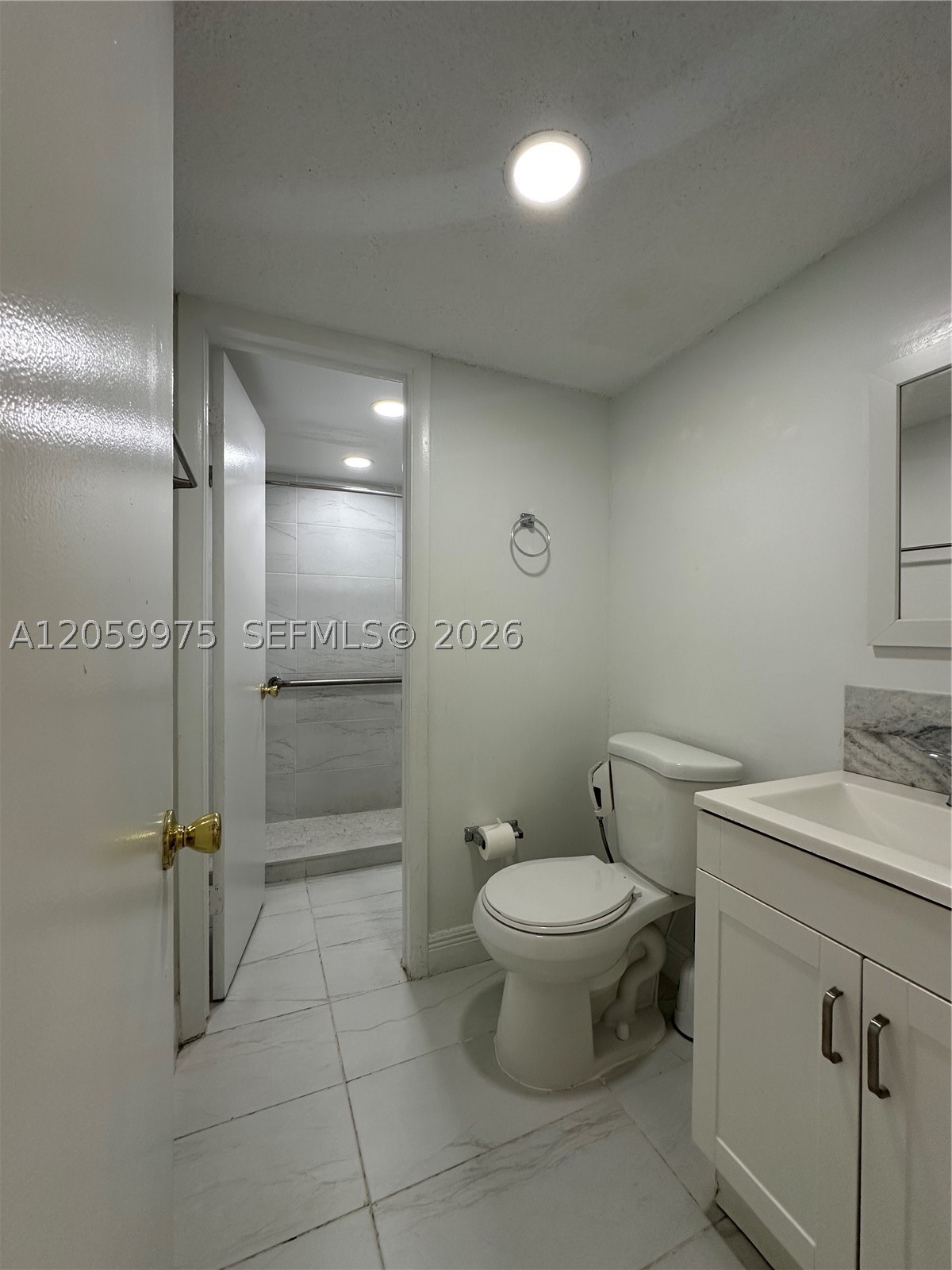 WESTCHESTER LUXURY CONDO - Residential