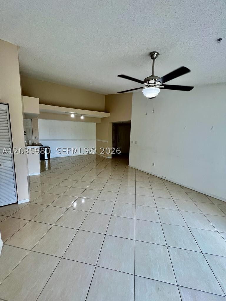 GRAND VIEW AT CRESTWOOD C - Residential Lease