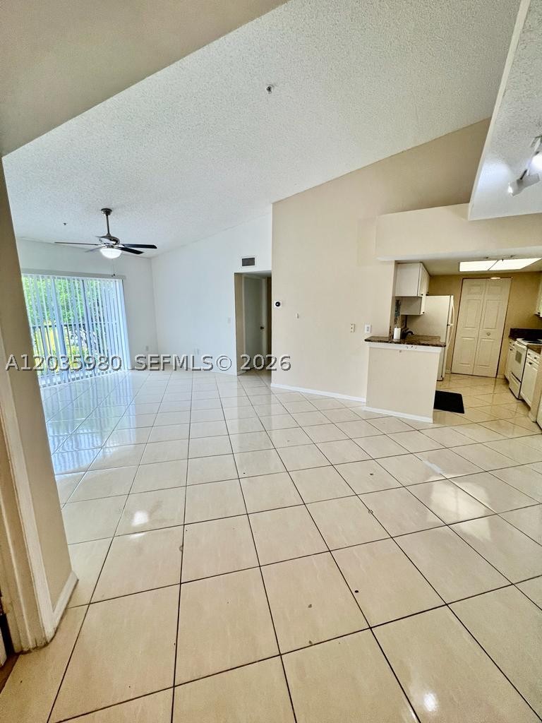 GRAND VIEW AT CRESTWOOD C - Residential Lease