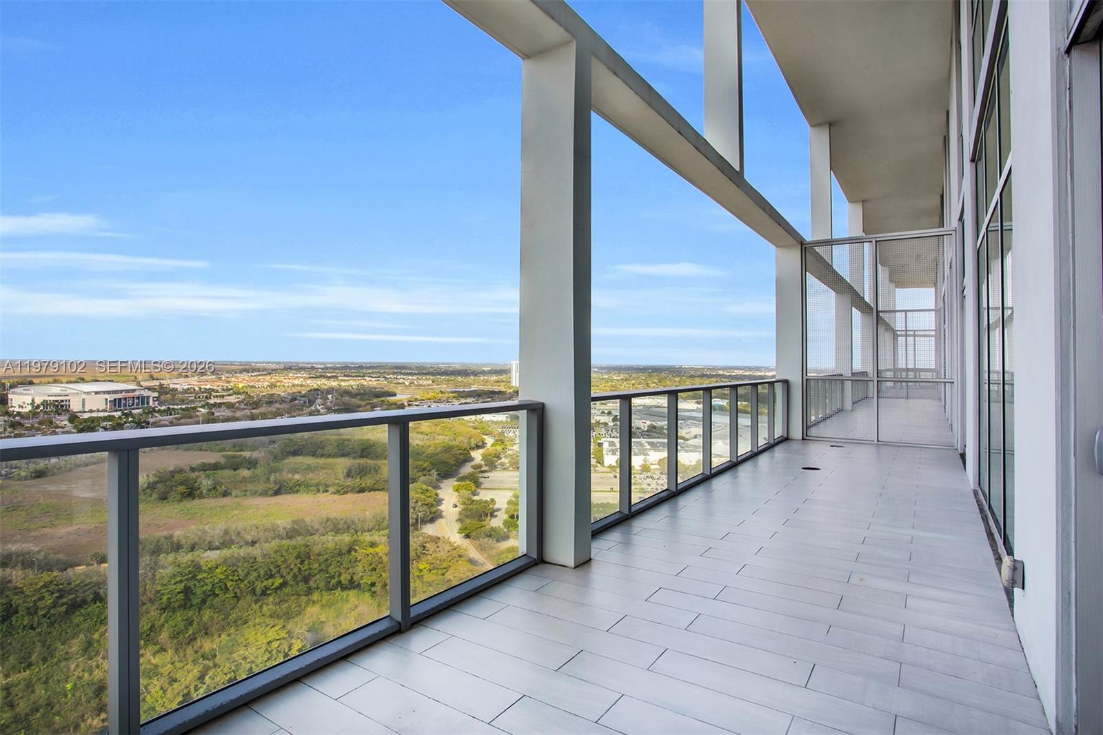 METROPICA NORTH TOWER ONE - Residential