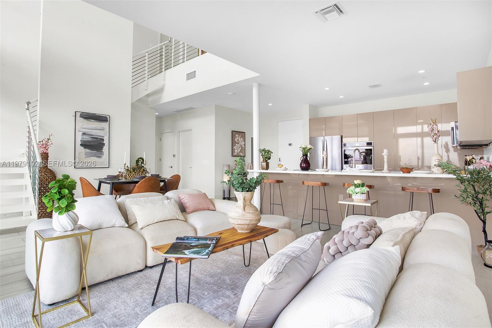 METROPICA NORTH TOWER ONE - Residential