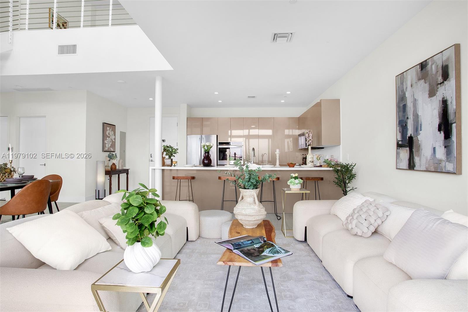 METROPICA NORTH TOWER ONE - Residential
