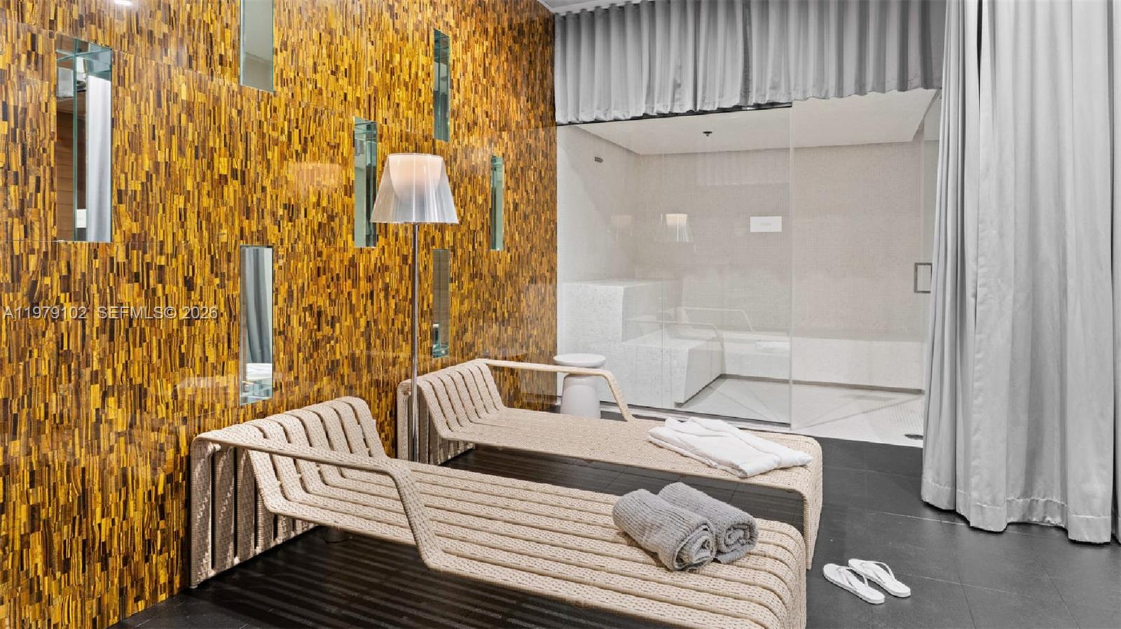 METROPICA NORTH TOWER ONE - Residential