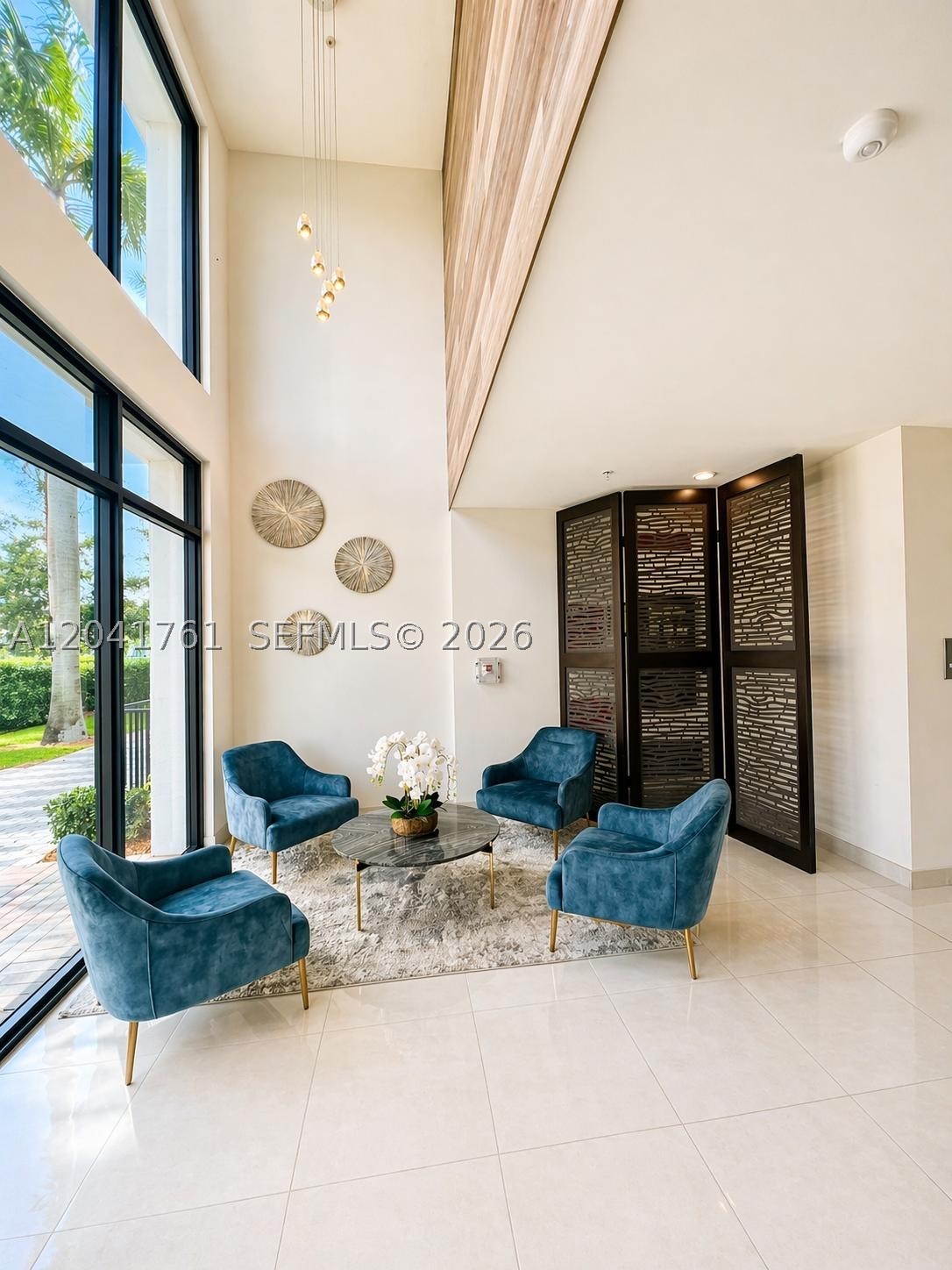 DOWNTOWN DORAL SOUTH PHAS - Residential