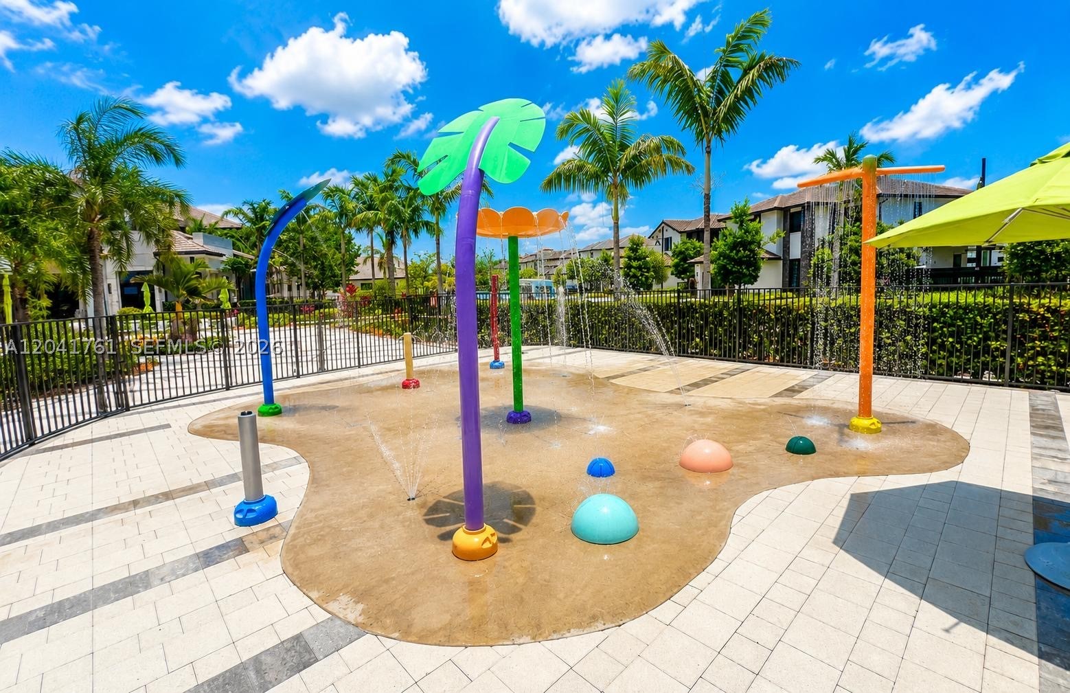 DOWNTOWN DORAL SOUTH PHAS - Residential
