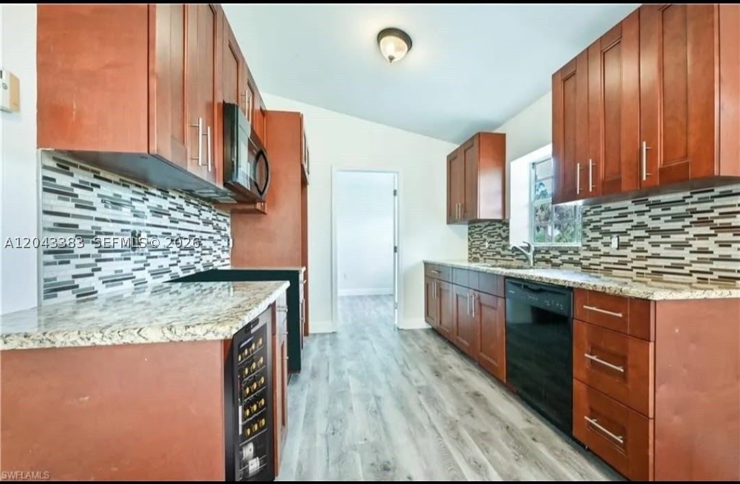 Golden gate estates unit7 - Residential
