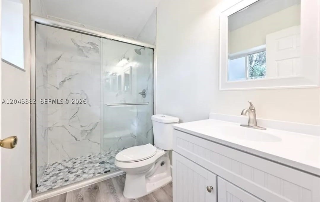 Golden gate estates unit7 - Residential
