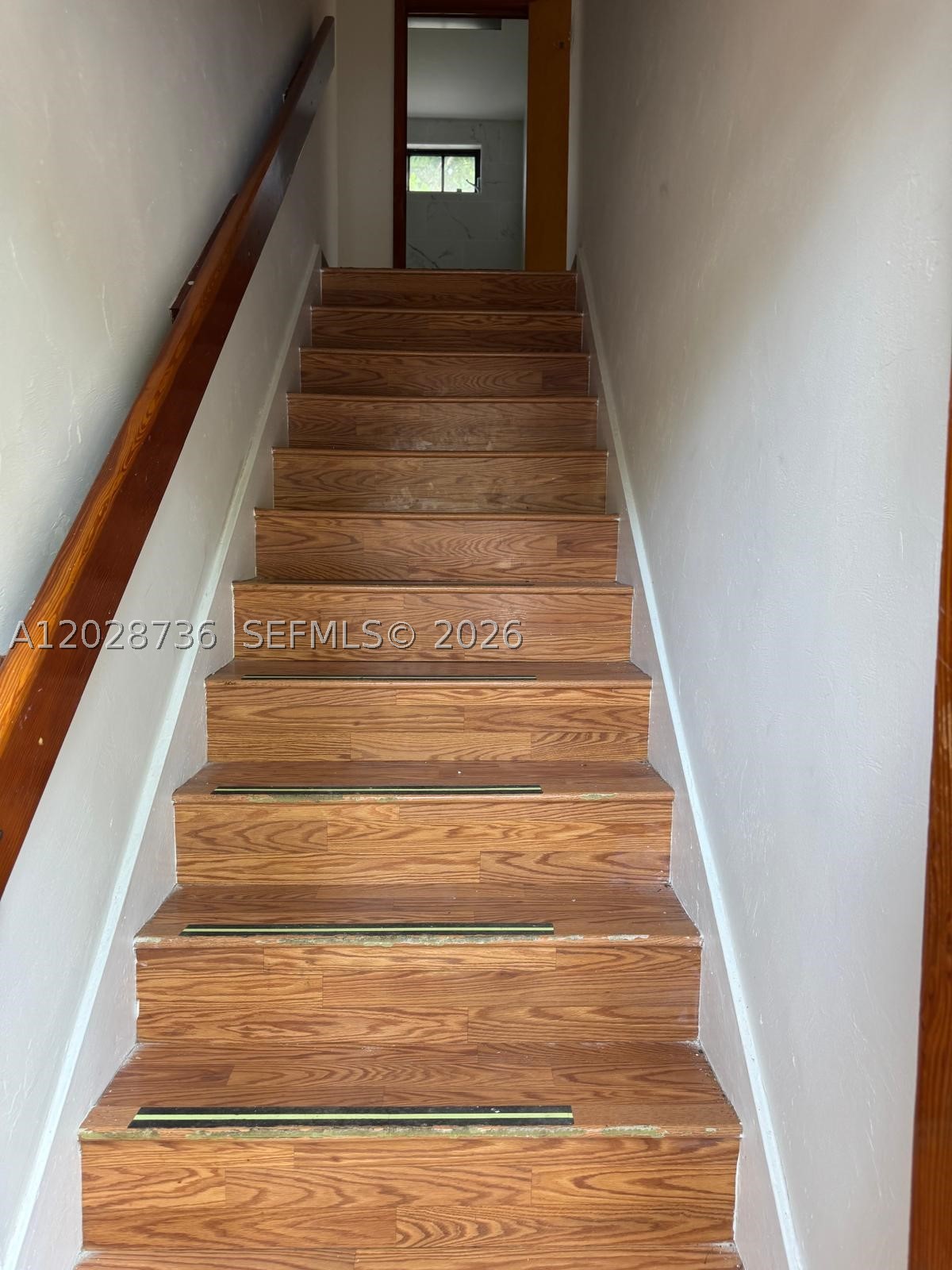 BISCAYNE PARK TERR - Residential Lease