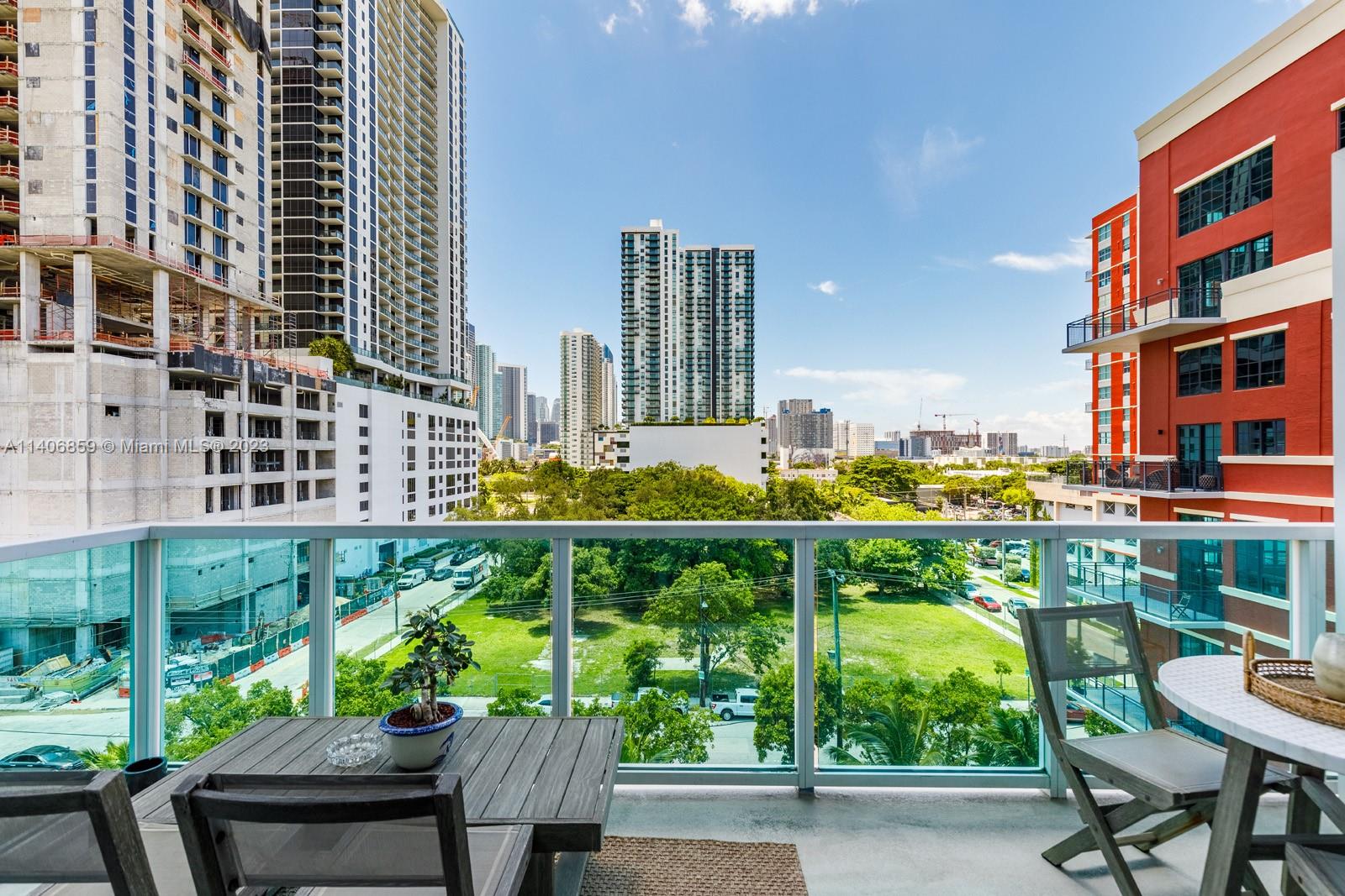 PARC LOFTS CONDO - Residential