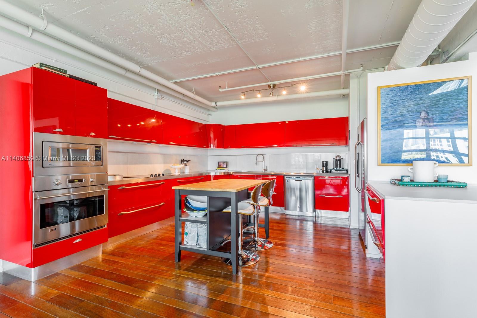 PARC LOFTS CONDO - Residential