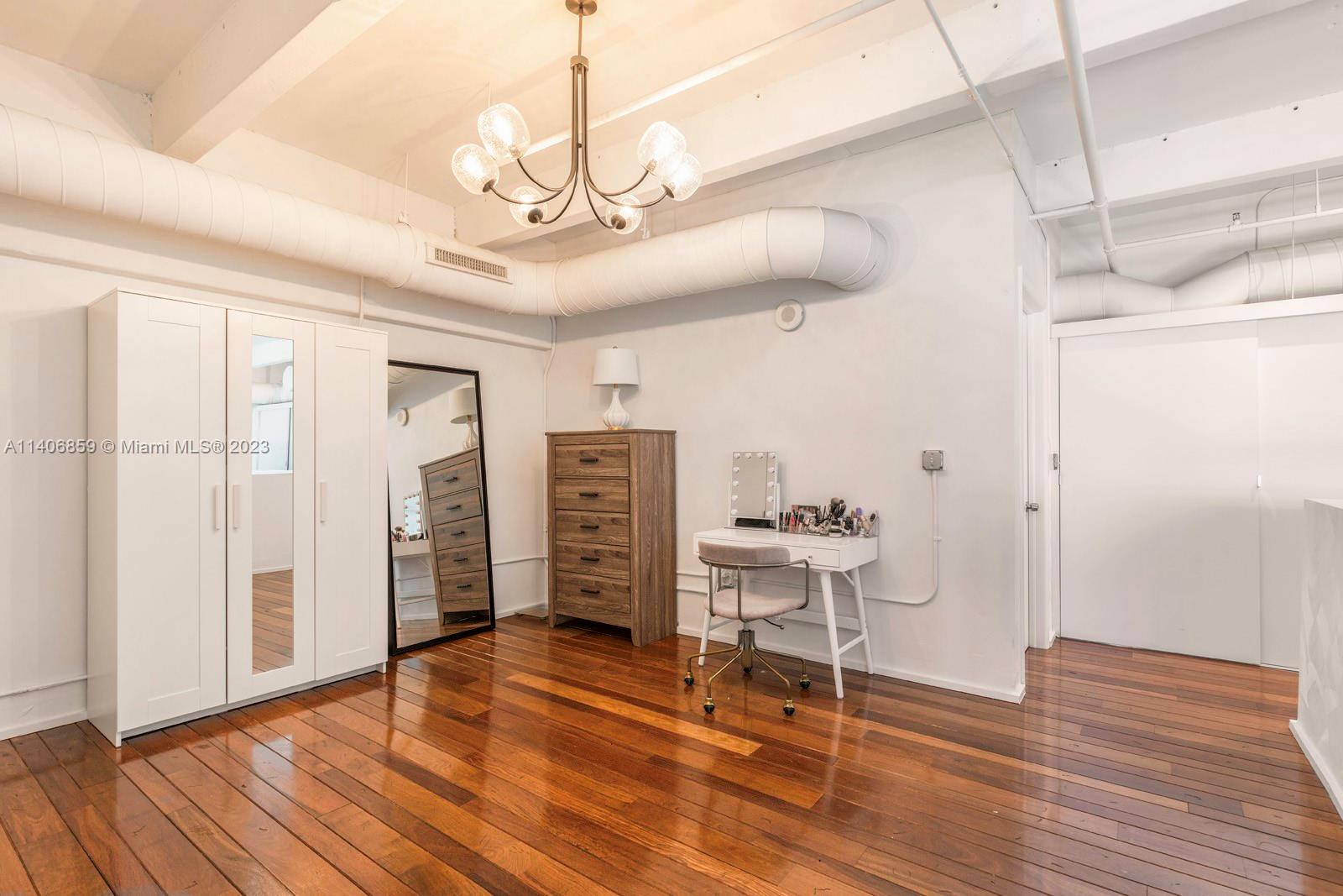 PARC LOFTS CONDO - Residential
